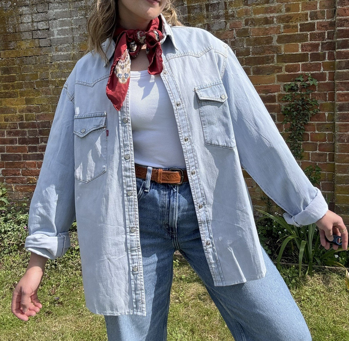 Vintage Size L 10-18 Light Wash Blue Denim Levi's Western Worker Shirt