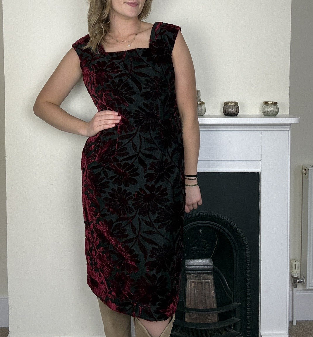 Vintage 1950s Size 12 Burgundy Velvet Floral John Selby Dress