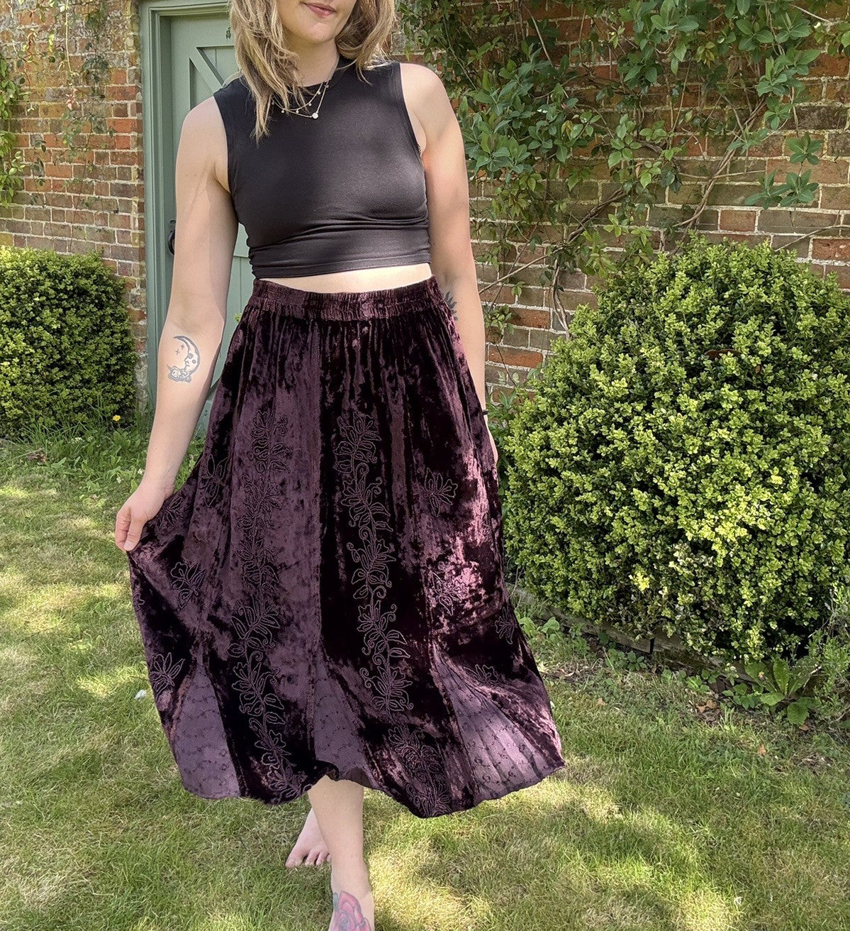 Vintage Size XL 14-18 Dark Purple Boho Embroidered Velvet Phool Midi Skirt