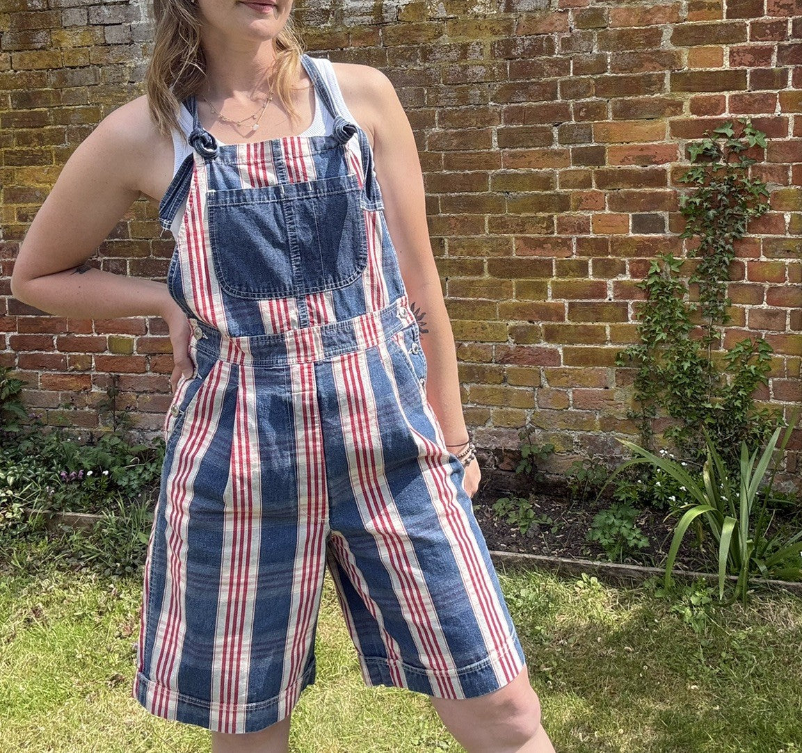 Vintage Size XS 6 & 8 Blue Red Checked Denim Levi's Dungaree Shorts